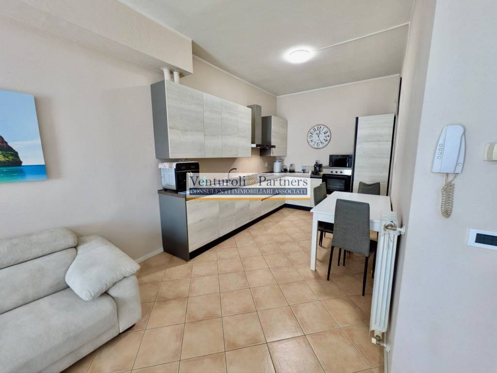 appartamento in vendita a Bedizzole in zona Monteroseo