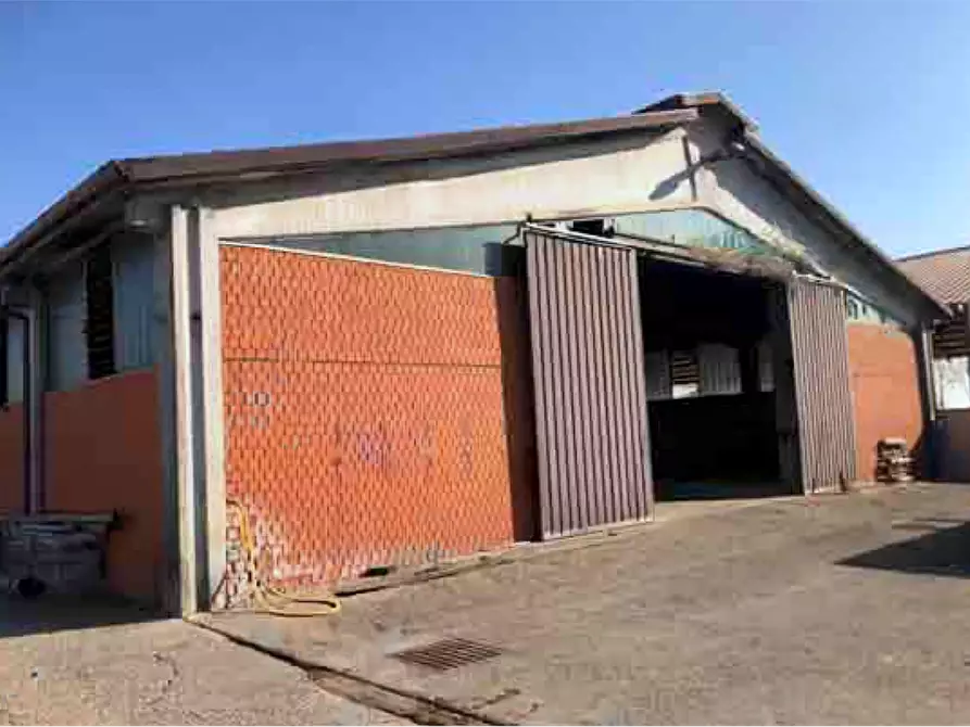 capannone in vendita a Berlingo