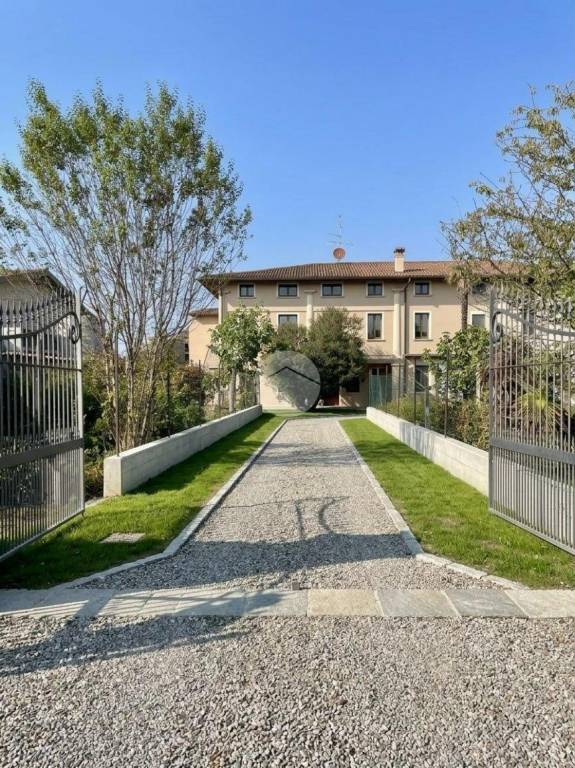 casa indipendente in vendita a Berlingo