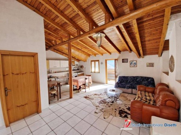casa indipendente in vendita a Berzo Demo