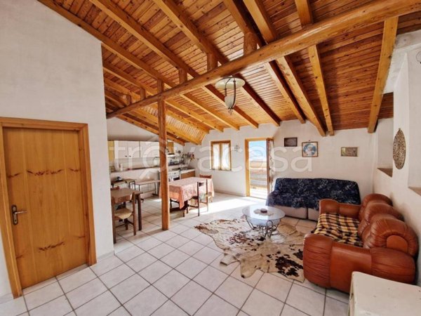 casa indipendente in vendita a Berzo Demo