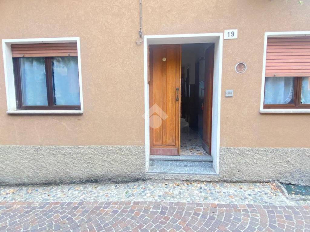 appartamento in vendita a Berzo Demo