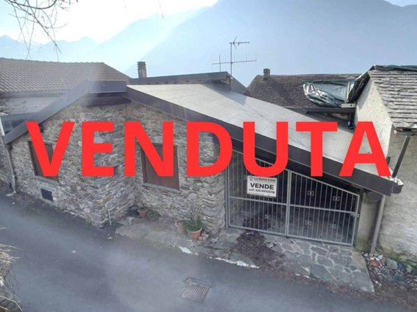 casa indipendente in vendita a Berzo Demo in zona Monte