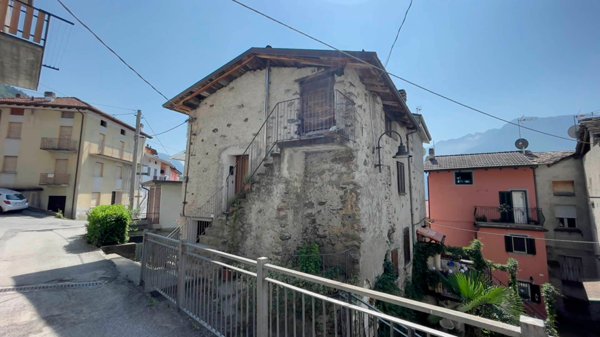 appartamento in vendita a Berzo Demo in zona Monte