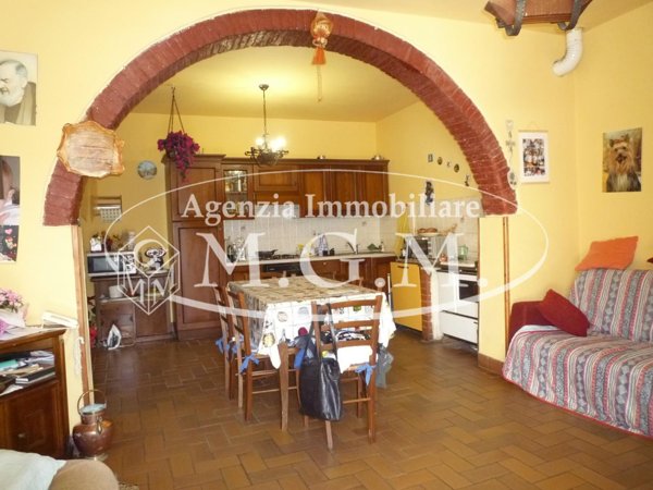 casa indipendente in vendita a Berzo Demo in zona Monte