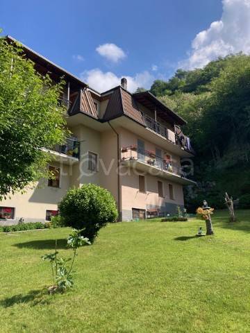 appartamento in vendita a Berzo Demo