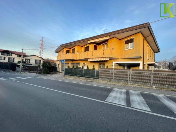 locale commerciale in vendita a Berzo Demo in zona Monte