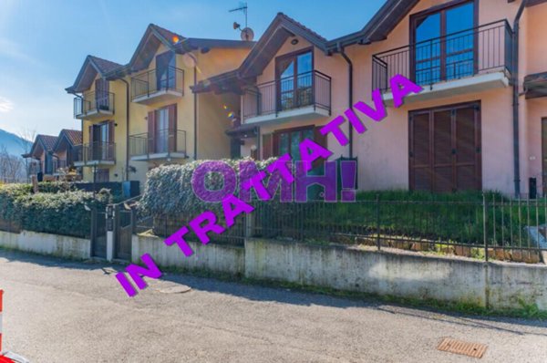 casa indipendente in vendita a Berzo Demo in zona Monte