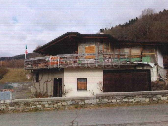 appartamento in vendita a Berzo Demo