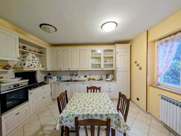 appartamento in vendita a Berzo Demo in zona Monte