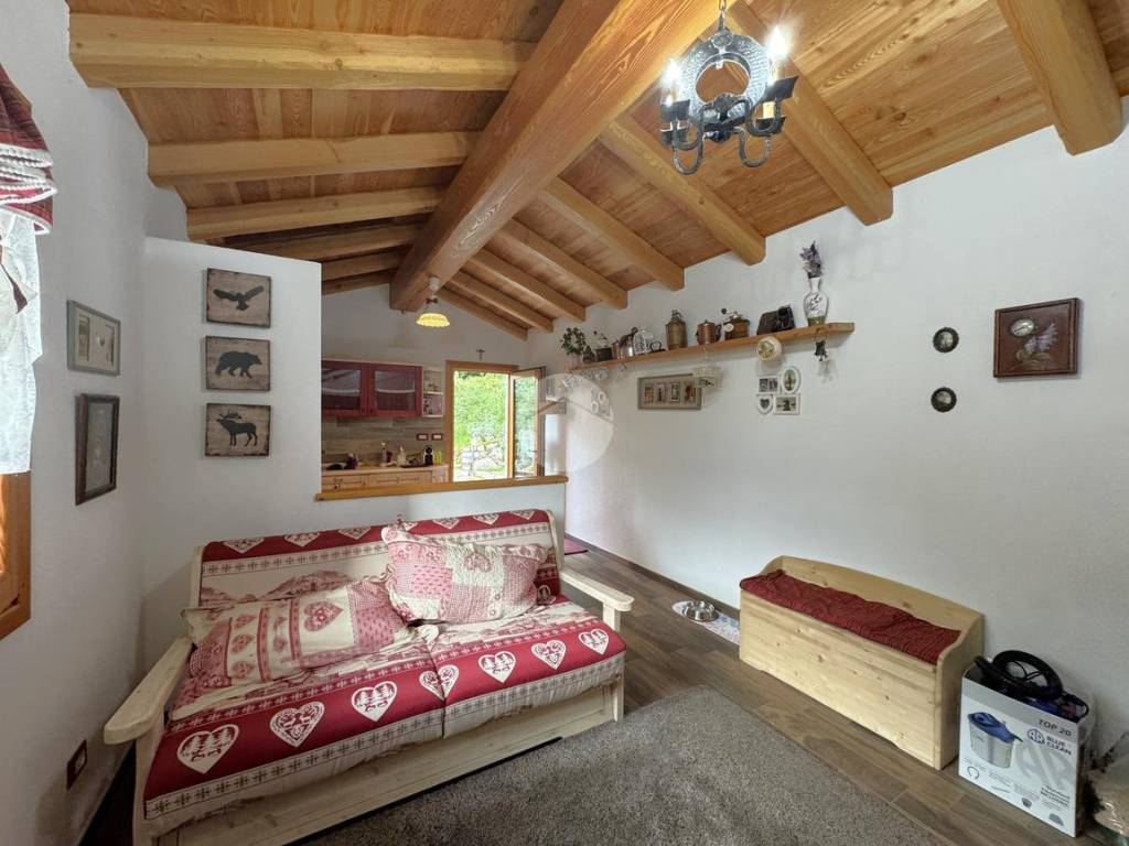 casa indipendente in vendita a Berzo Demo