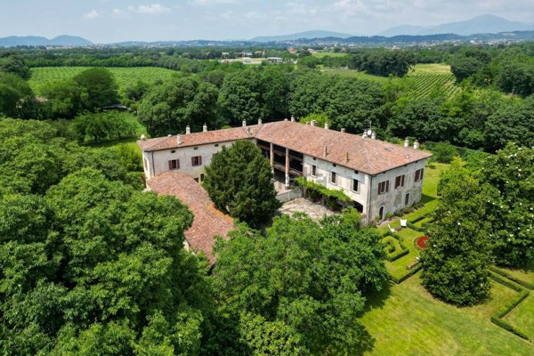 villa in vendita a Berzo Demo