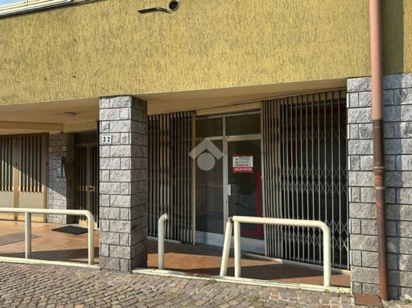 negozio in vendita a Berzo Inferiore