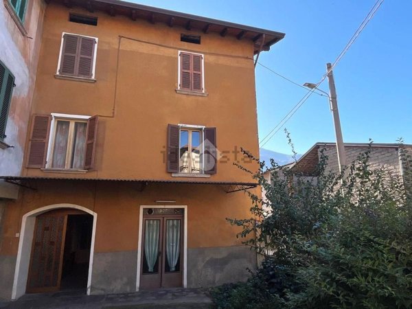 casa indipendente in vendita a Berzo Inferiore