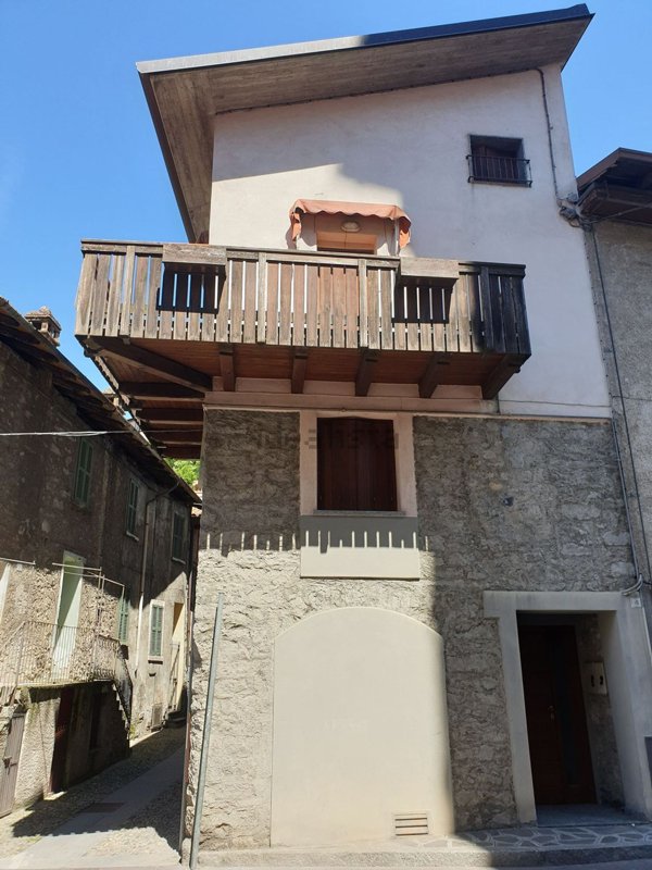 casa indipendente in vendita a Berzo Inferiore