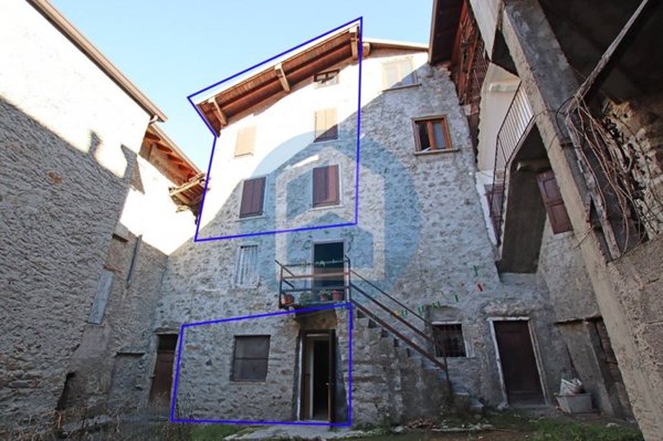 casa indipendente in vendita a Bienno in zona Prestine
