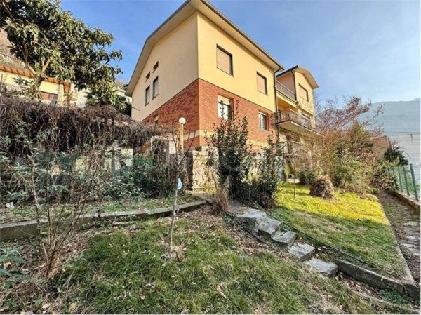casa indipendente in vendita a Bienno