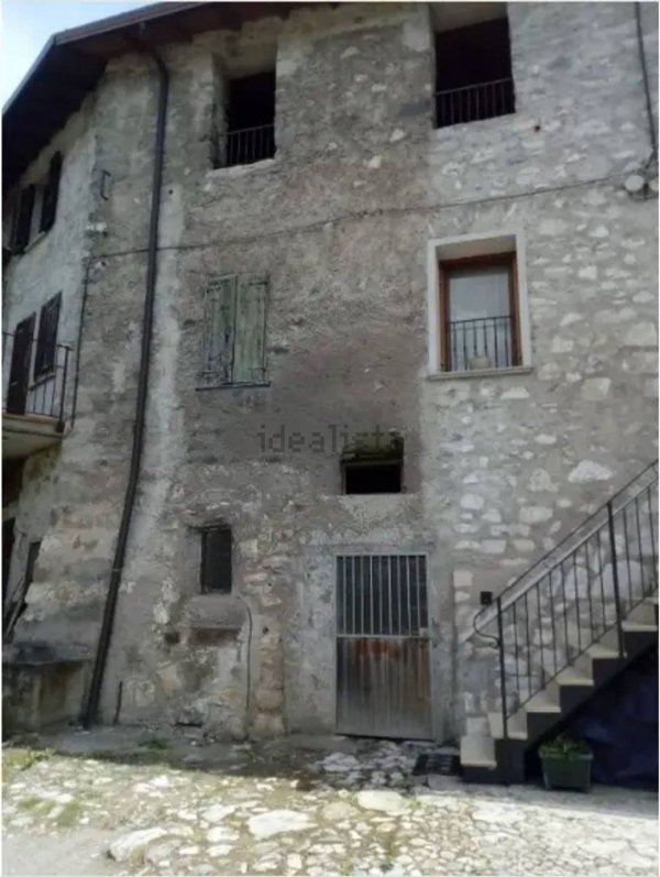 appartamento in vendita a Bienno