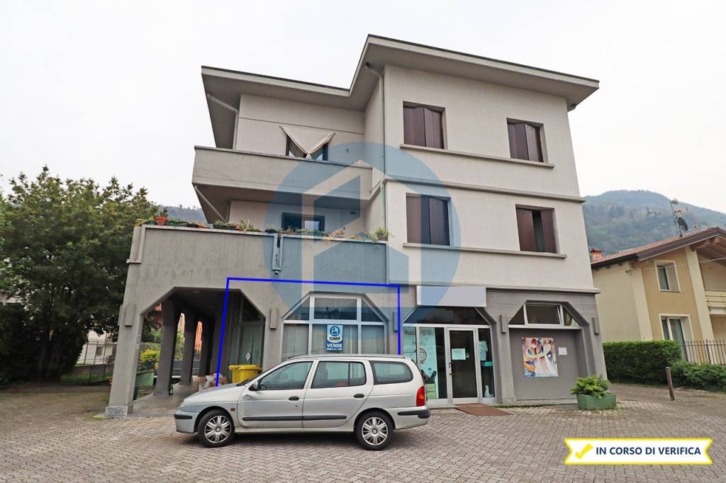 negozio in vendita a Bienno
