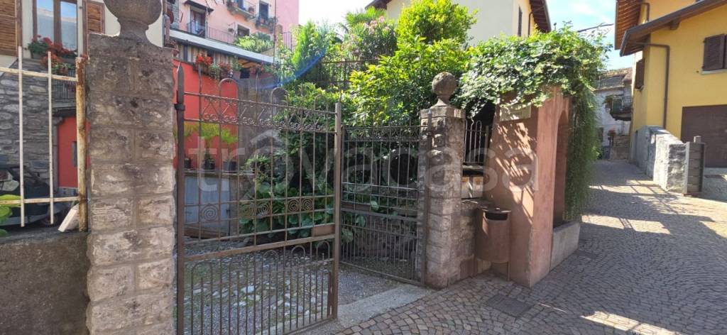 appartamento in vendita a Bienno