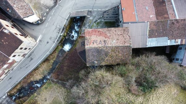 casa indipendente in vendita a Bienno in zona Prestine