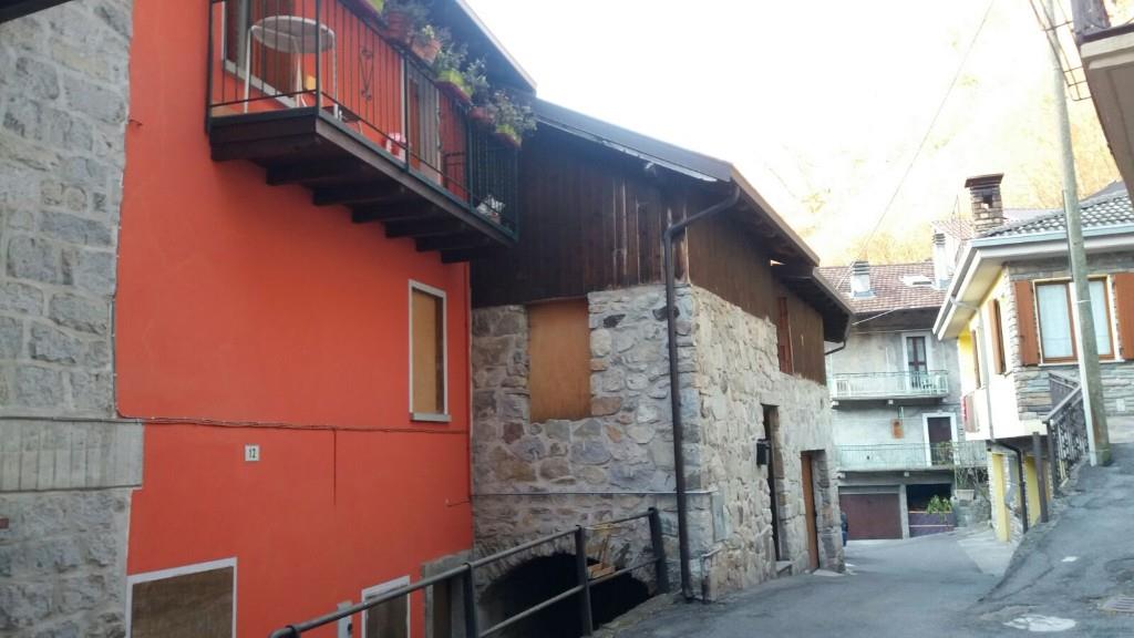 casa indipendente in vendita a Bienno