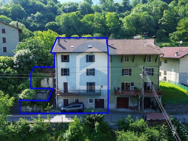 casa indipendente in vendita a Bienno in zona Prestine