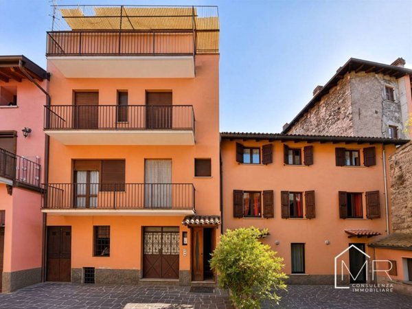 casa indipendente in vendita a Bienno