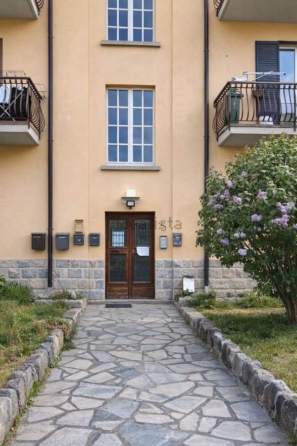 appartamento in vendita a Bienno in zona Prestine