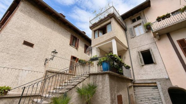 casa indipendente in vendita a Bienno
