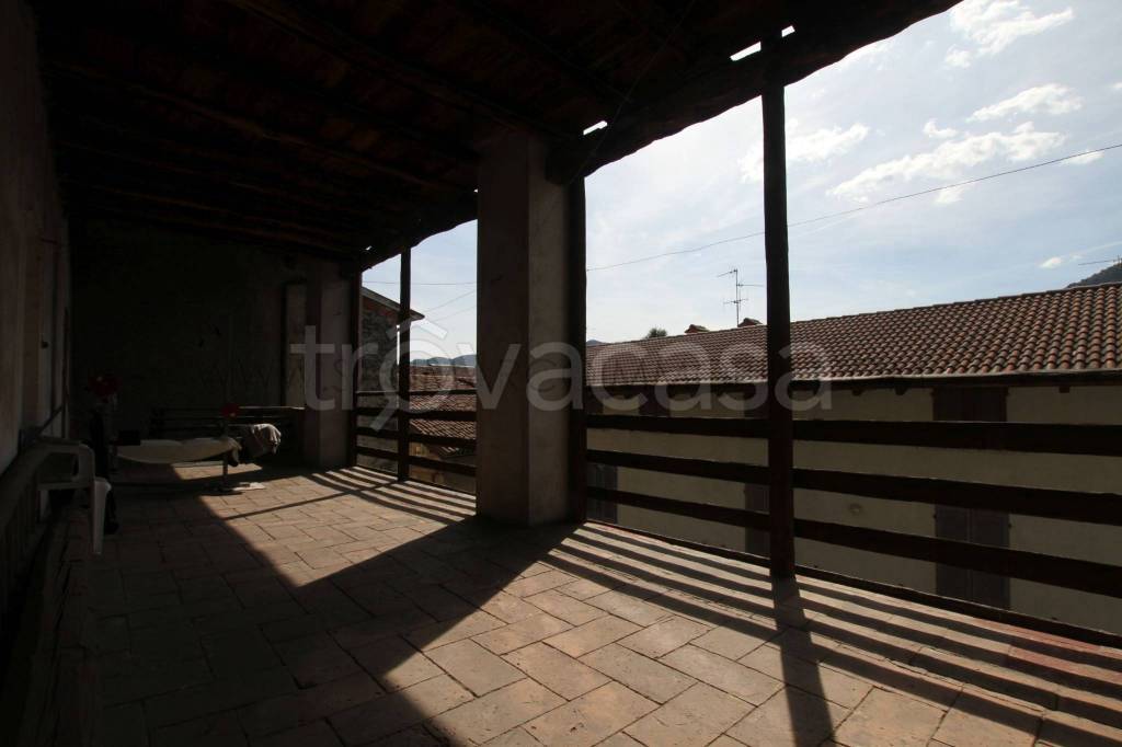 casa indipendente in vendita a Bione