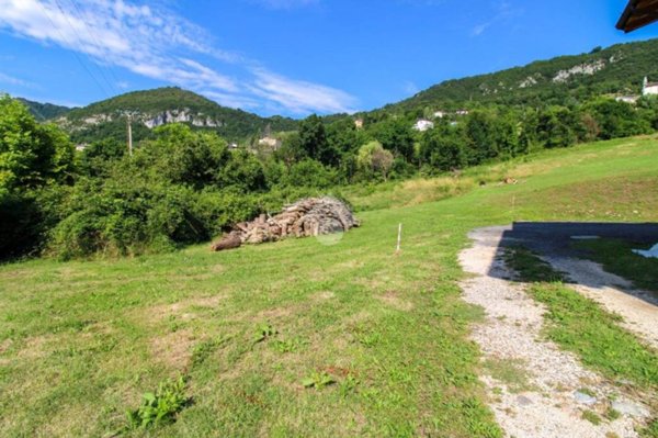 terreno edificabile in vendita a Bione
