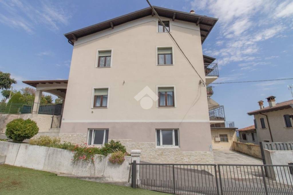 casa indipendente in vendita a Bione