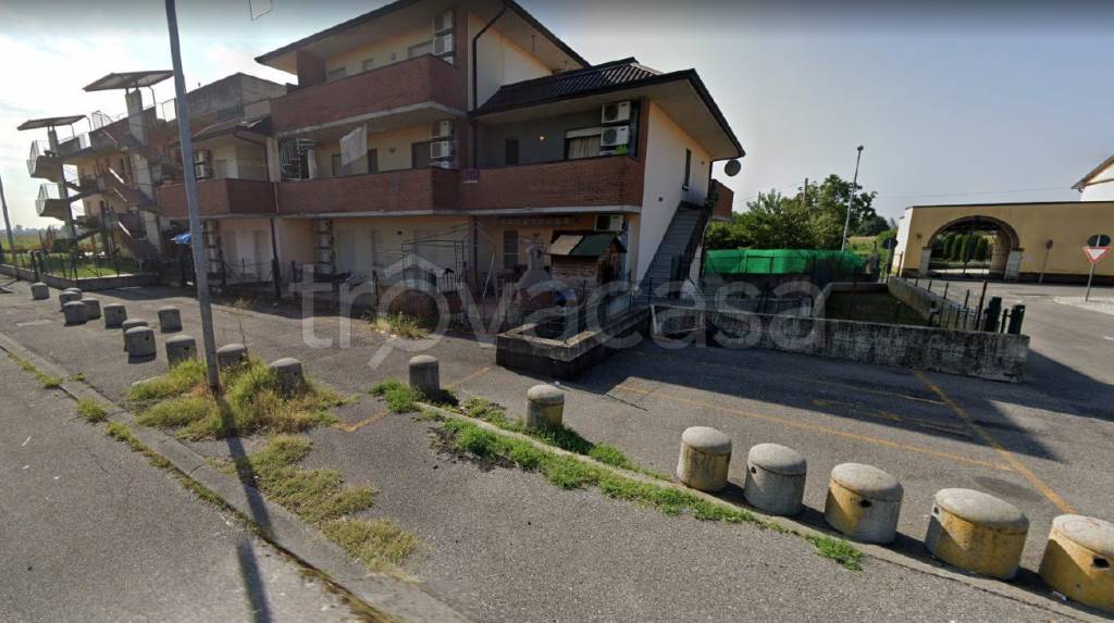 terreno edificabile in vendita a Borgo San Giacomo