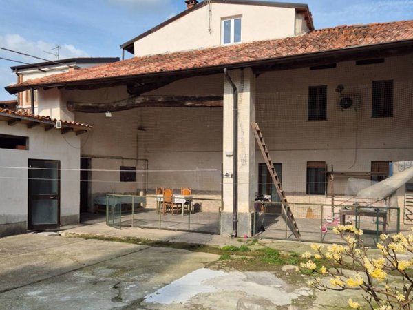 casa indipendente in vendita a Borgo San Giacomo
