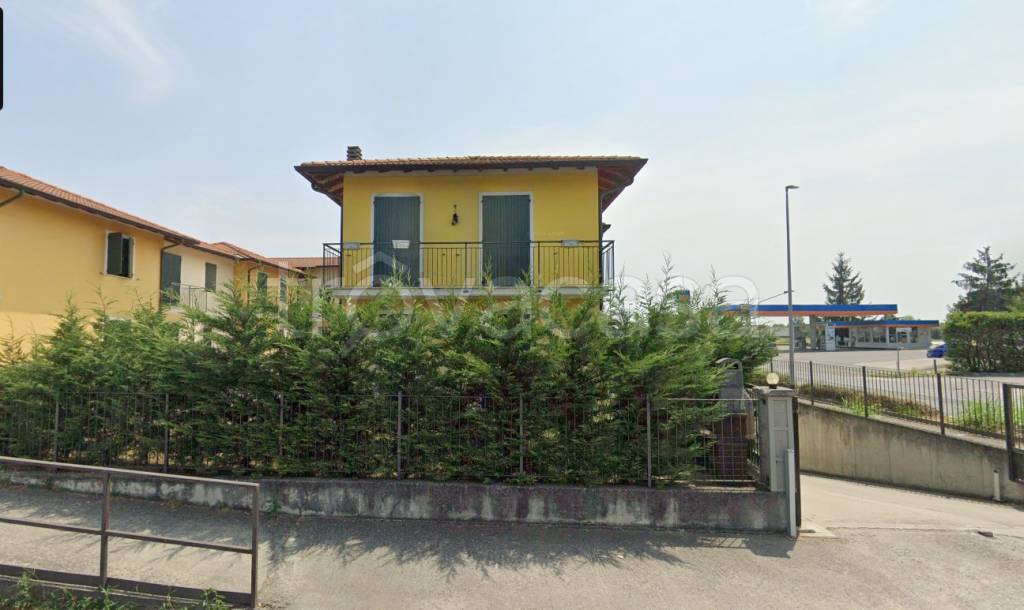 casa indipendente in vendita a Borgo San Giacomo