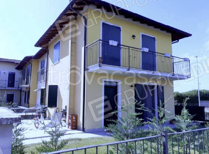 casa indipendente in vendita a Borgo San Giacomo