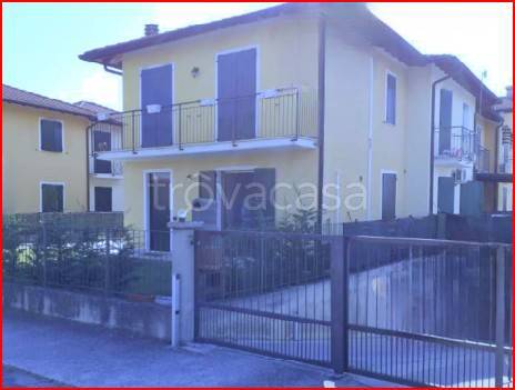 casa indipendente in vendita a Borgo San Giacomo