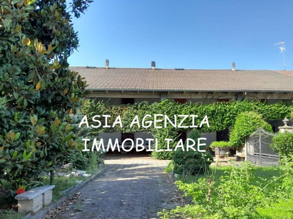 casa indipendente in vendita a Borgo San Giacomo in zona Farfengo