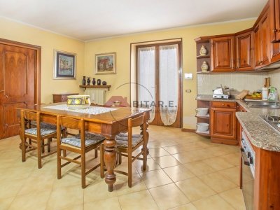 casa indipendente in vendita a Borgo San Giacomo in zona Farfengo