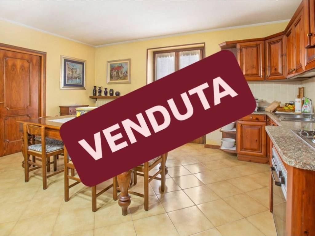 casa indipendente in vendita a Borgo San Giacomo in zona Farfengo