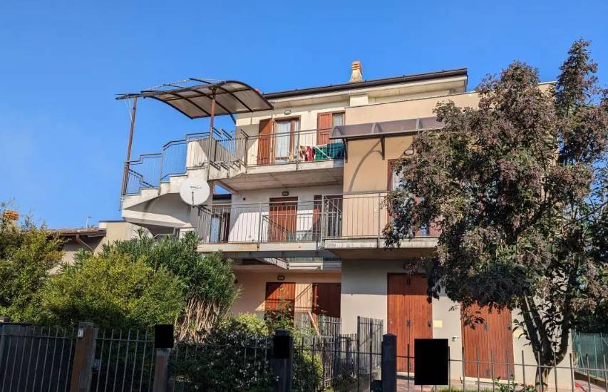 appartamento in vendita a Borgo San Giacomo in zona Acqualunga