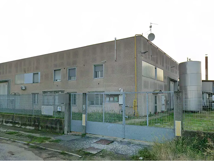 capannone in vendita a Borgo San Giacomo