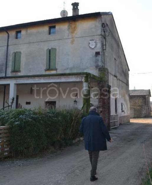terreno edificabile in vendita a Borgo San Giacomo