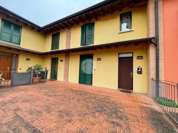casa indipendente in vendita a Borgo San Giacomo