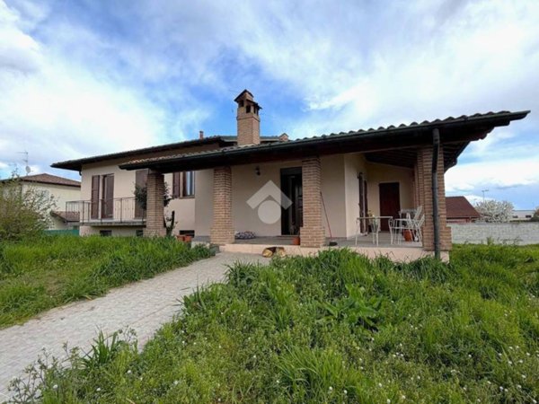 casa indipendente in vendita a Borgo San Giacomo