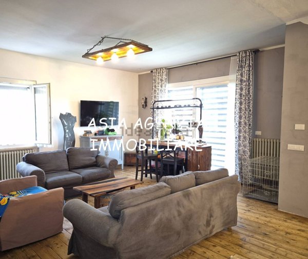 casa indipendente in vendita a Borgo San Giacomo