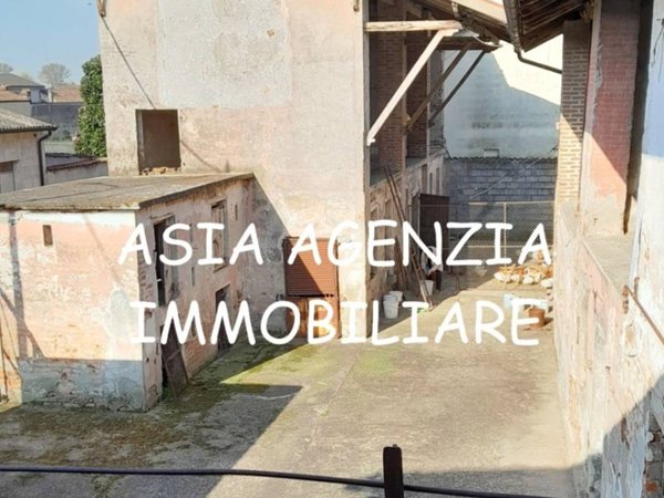 casa indipendente in vendita a Borgo San Giacomo in zona Farfengo