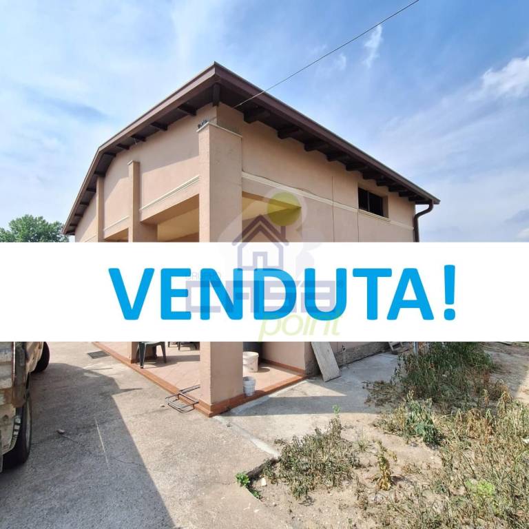 casa indipendente in vendita a Borgo San Giacomo