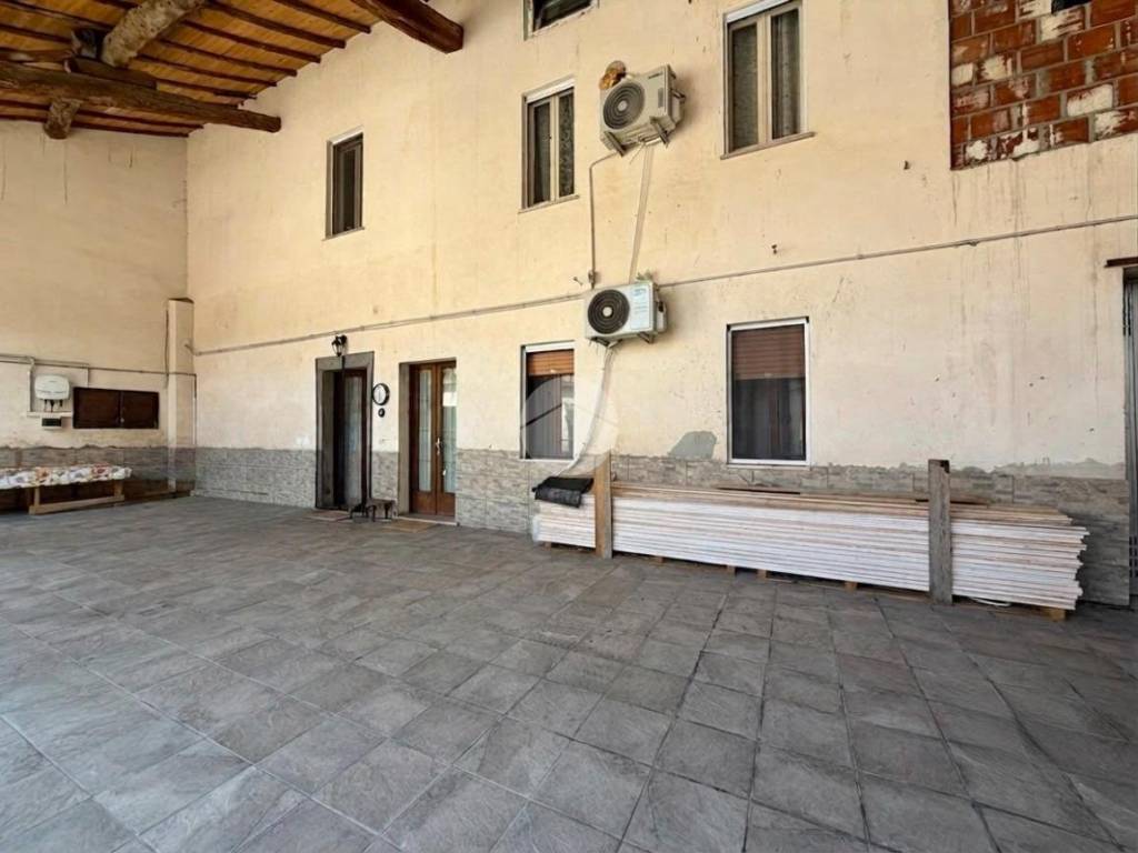 casa indipendente in vendita a Borgo San Giacomo